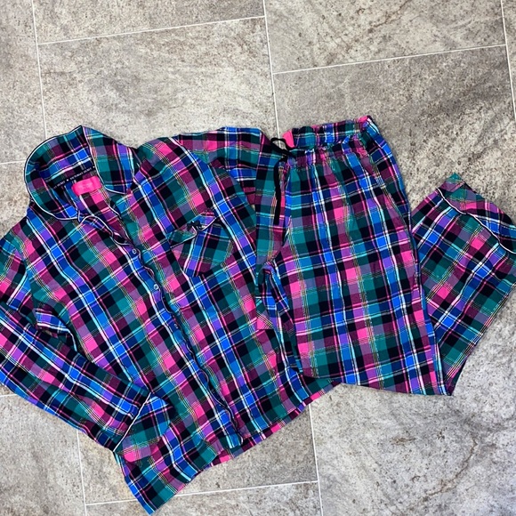 Victoria's Secret Other - Victoria’s Secret pajama matching lounge set